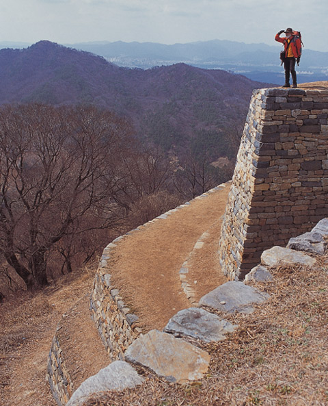 [특별부록지도가이드] 대전 계족산(423.6m) < Season Special < 테마산행 < 기사본문 - 월간산 [특별부록지도가이드] 대전 계족산(423.6m)