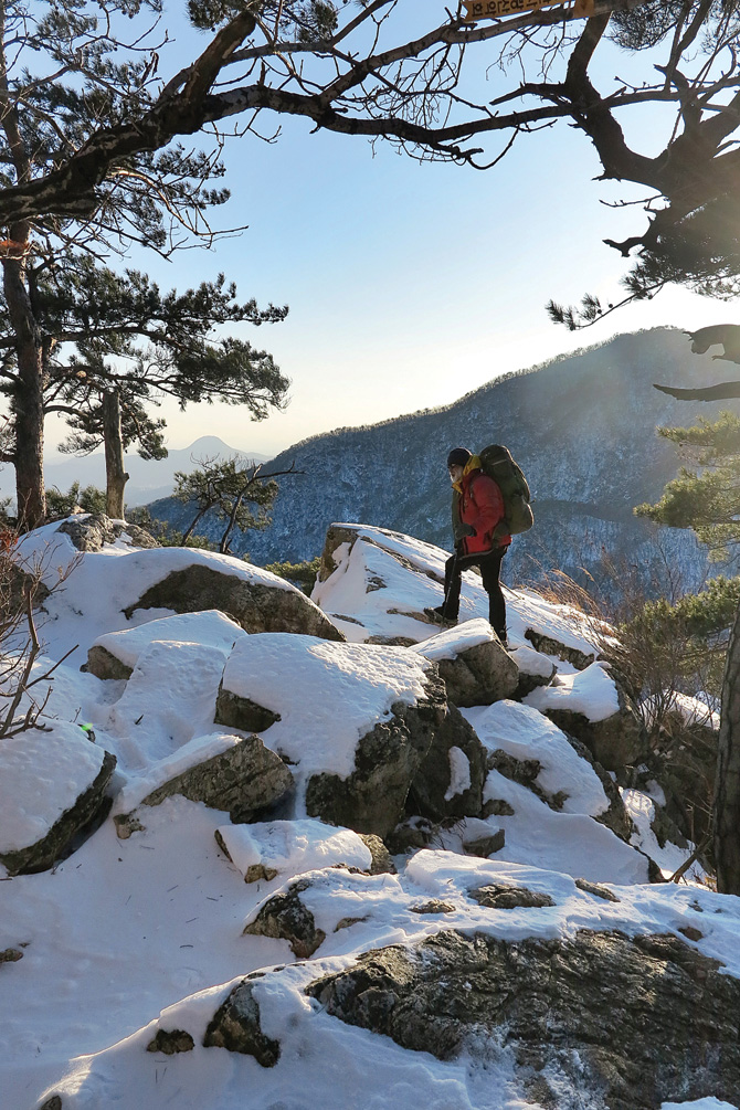 용문산~송이재봉~금물산 성지봉 한강기맥 펼쳐지는 조망 일품 < Season... 도일봉] 용문산~송이재봉~금물산 성지봉 한강기맥 펼쳐지는 조망 일품