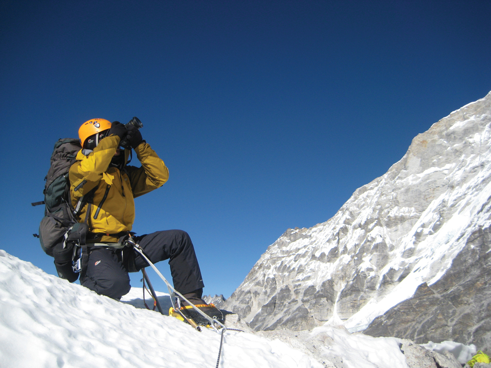 2009년 네팔 가우리상카르 서벽 등반 중.
