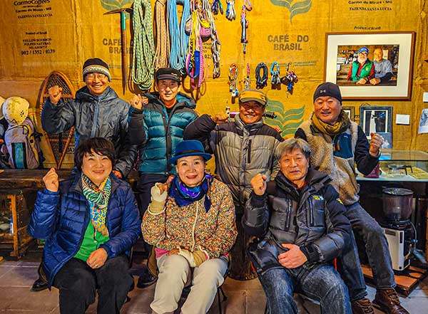 ���ǻ�ǵ���ȸ ȸ����. ���� 1~2�� ���ǻ� ������� ����� �Ա����� �뺯���� ������ �����ߴ�. Ư�� ���� �������� ������ ��Һ���, ���̺�Ÿ�̿� �Ѻ���, ��� �������� ������ ���� ��ǰ�� ȸ������ �ʽ��Ϲ� ����� ���� �����ߴ�.