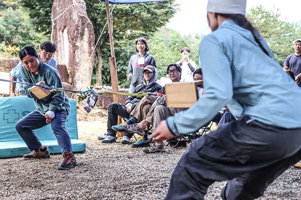 첫날 오후에는 확보물 설치법과 ‘재밍’을 활용한 다양한 게임이 진행됐다.
