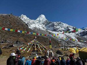 봄엔 에베레스트, 가을엔 아마다블람 상업 등반 증가 - 뉴스 썸네일 이미지