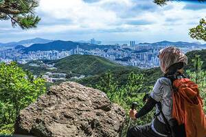 부산의 숨은 비경을 걷다… 바다와 산이 빚어낸 11km 도심 능선길